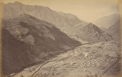 Ali Musjid und Lager vom Sultan Tarra, zeigt Sunga, wo Major Birch und Leutnant Fitzgerald, 27. Punjab-Infanterie, getötet wurden