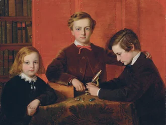 Die jungen Mikroskopiker: Porträt von Frank, Harry und Arthur Izod Richards, 10, 8 und 5 Jahre alt, beim Spielen mit einem Mikroskop