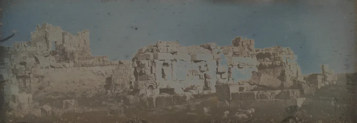 Hexagonaler Hof, Tempel des Jupiter, Baalbek, 1843