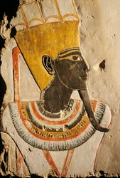 Deir el Bahri; Kalksteinrelief; gemalter Gott Amun-Min