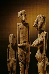 Nilpferd- und Elefantenelfenbeinfiguren, 2 Fuß hoch, aus dem Beersheba-Tal, geformte Figuren