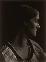 Julia Jackson, kleines Profil