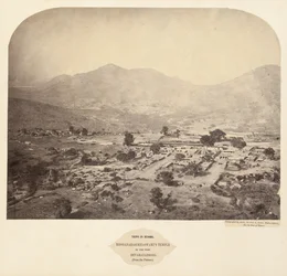 Ansichten in Mysore: Bhoganarasimhaswamis Tempel, in der Festung, Devarayadroog..., 1862-1865