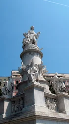 Denkmal zu Ehren des Seefahrers Christoph Kolumbus (Cristoforo Colombo). Marmorskulptur von Lorenzo Bartolini (1777-1850). Piazza Acquaverde, Genua (Genova), Italien