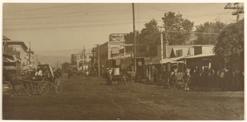 [Hotel Coalinga und Hauptstraße]
