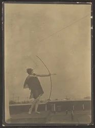 Tänzer (Bogenschütze) auf dem Dach