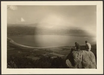 [Figuren in Landschaft]