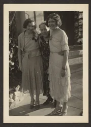 [Fleckenstein-Frauen]