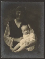[Florence und Baby]