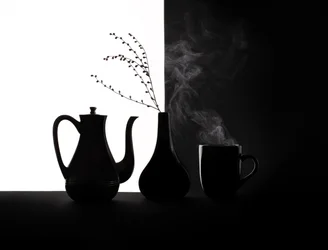 Schwarz-Weiß-Kaffee-Stillleben
