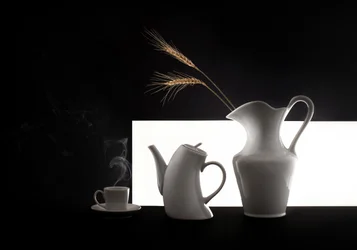 Minimalistische Frühstücksszene