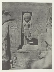 Ibsamboul, Skulpturen am Eingang des Spéos von Phrè, Nubien, Tafel 105 aus dem Album "Ägypten, Nubien, Palästina und Syrien" (1852)