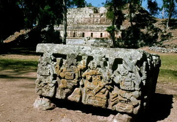 Altar Q mit der Krönung des Königs der aufgehenden Sonne, 776 n. Chr.