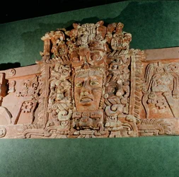 Architektonische Maske, Campeche, Halbinsel Yucatán, Mexiko (Stuck)