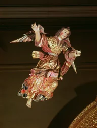 Ein Engel über dem Altarbild der Kapelle von St. Joseph