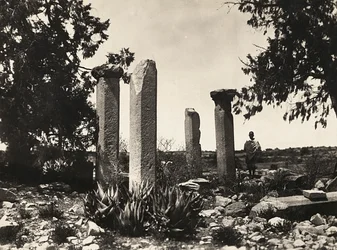 „Ein Imperium aufbauen“ im faschistischen Zeitalter: Axum Überreste in Cohaito, 09/05/1936