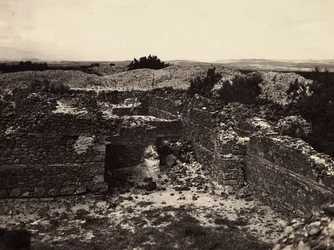 „Ein Imperium aufbauen“ im faschistischen Zeitalter: Axum-Ruinen des Sonnentempels in Adulis, 09/05/1936