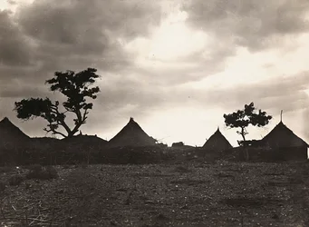 „Ein Imperium aufbauen“ im faschistischen Zeitalter: Sonnenuntergang in Mai Zaghenà, 09/05/1936