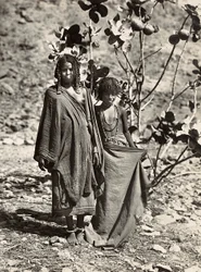 Zwei Mària-Mädchen, 09.05.1936
