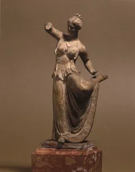 Mykenische Zivilisation: Tanagra-Tänzerin, 3. Jahrhundert v. Chr., Museo della Scala, Mailand