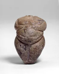 Kopfloses stehendes Figur aus Cukurdent, Neolithikum. ca. 3. Jahrtausend v. Chr.