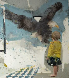 Mädchen mit Adler, 2022