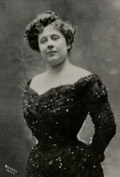 Porträt der französischen Künstlerin Jeanne Cheirel