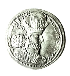 Vorderseite einer Münze, die das Profil von Shapur II. (310-79) darstellt, Sassaniden (Silber)