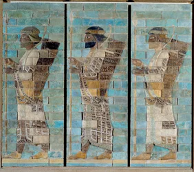 Das Fries der Bogenschützen, aus dem Palast von Darius I., König von Persien, in Susa