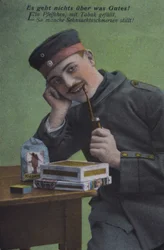 Deutscher Soldat, der seine Pfeife raucht (Farbfoto)