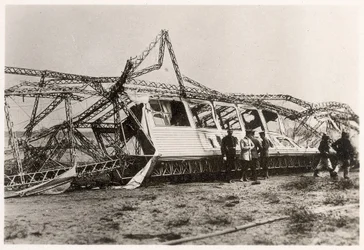 Die Ruinen des Zeppelins LZ10 