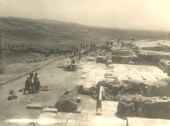 Blick auf die Ausgrabungen des Palastes von Phaistos, italienische archäologische Mission unter der Leitung von Luigi Pernier und Federico Halbherr, Kreta, Griechenland