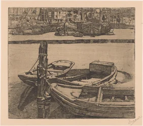 Schiffe im Damrak in Amsterdam