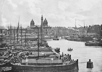 Hull, von den Docks