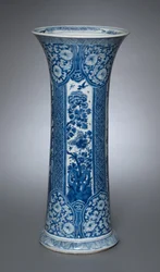 Vase mit Deckel