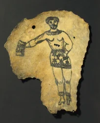 Menschliche Haut, tätowiert mit männlicher Figur im Rock, wahrscheinlich Französisch
