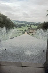 Chatsworth House vom oberen Ende des Wasserfalls, Derbyshire, ca. 1980er Jahre