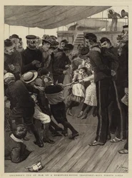Kinder-Tauziehen auf einem heimkehrenden Truppenschiff, Jungen gegen Mädchen