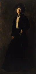 Junge Frau in Schwarz