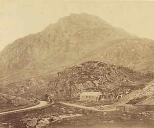 Mount Tryfan, vom Llyn Ogwen aus gesehen