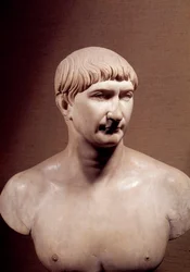 Antikes Rom: Marmorbüste von Kaiser Trajan