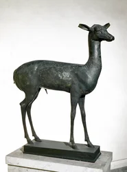 Hirsch (Bronzeskulptur)