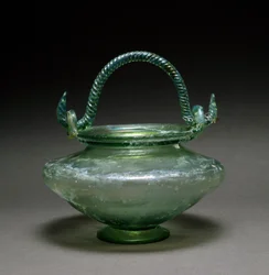 Römische Kunst: biconische Vase. 1. Jahrhundert n. Chr. Aus La Antigua Diam. 12 cm Museo Nacional de Arte Romano Merida, Spanien