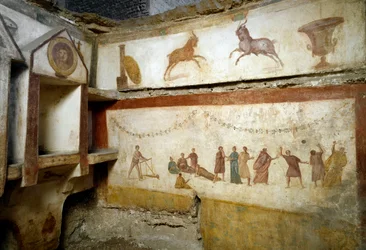 Römische Kunst: „Spielende junge Menschen“. Fresken aus der Ausschmückung eines Grabmals an der Via Portuense. 2. Jahrhundert. Höhe: 90 cm. Rom, Museo Nazionale Romano (oder delle Terme), Italien