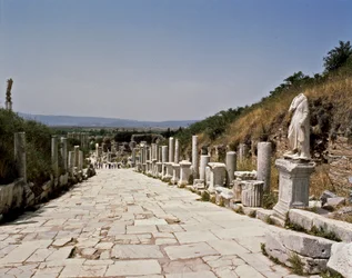 Ansicht der Straße der Kureten zur Bibliothek des Celsus