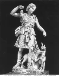 Artemis, Kopie eines Originals aus dem 4. Jahrhundert v. Chr. (Stein) (s/w Foto)