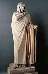 Römische Kunst: „Aphrodite Sosandra“. Marmorskulptur aus dem 1. Jahrhundert nach einem griechischen Original von Kalamis aus dem 5. Jahrhundert v. Chr. Entdeckt in Baiae (Baia), Italien. Neapel, Museo Archeologico Nazionale