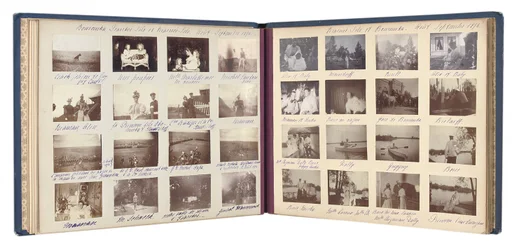 Die russische kaiserliche Familie, Seite aus einem Fotoalbum, ca. 1897-99 (s/w Foto)