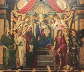 Altarretabel, Haupttafel: Thronende Madonna, vier Engel und Heilige