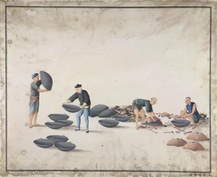 Nehmen Sie die Form weg und nehmen Sie die gute rundbodige Kochpfanne heraus, Herstellung von Gusseisen in China, ca. 1820